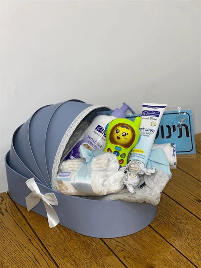 מארז לידה בן בעגלת תינוק
